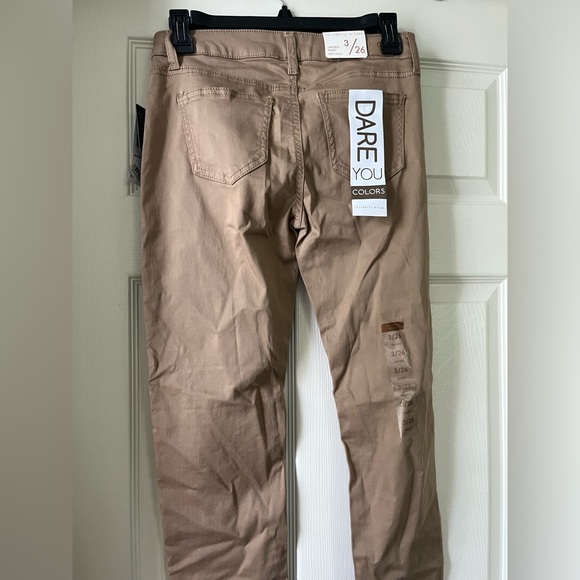 Tan Jeans NWT - Picture 5 of 6